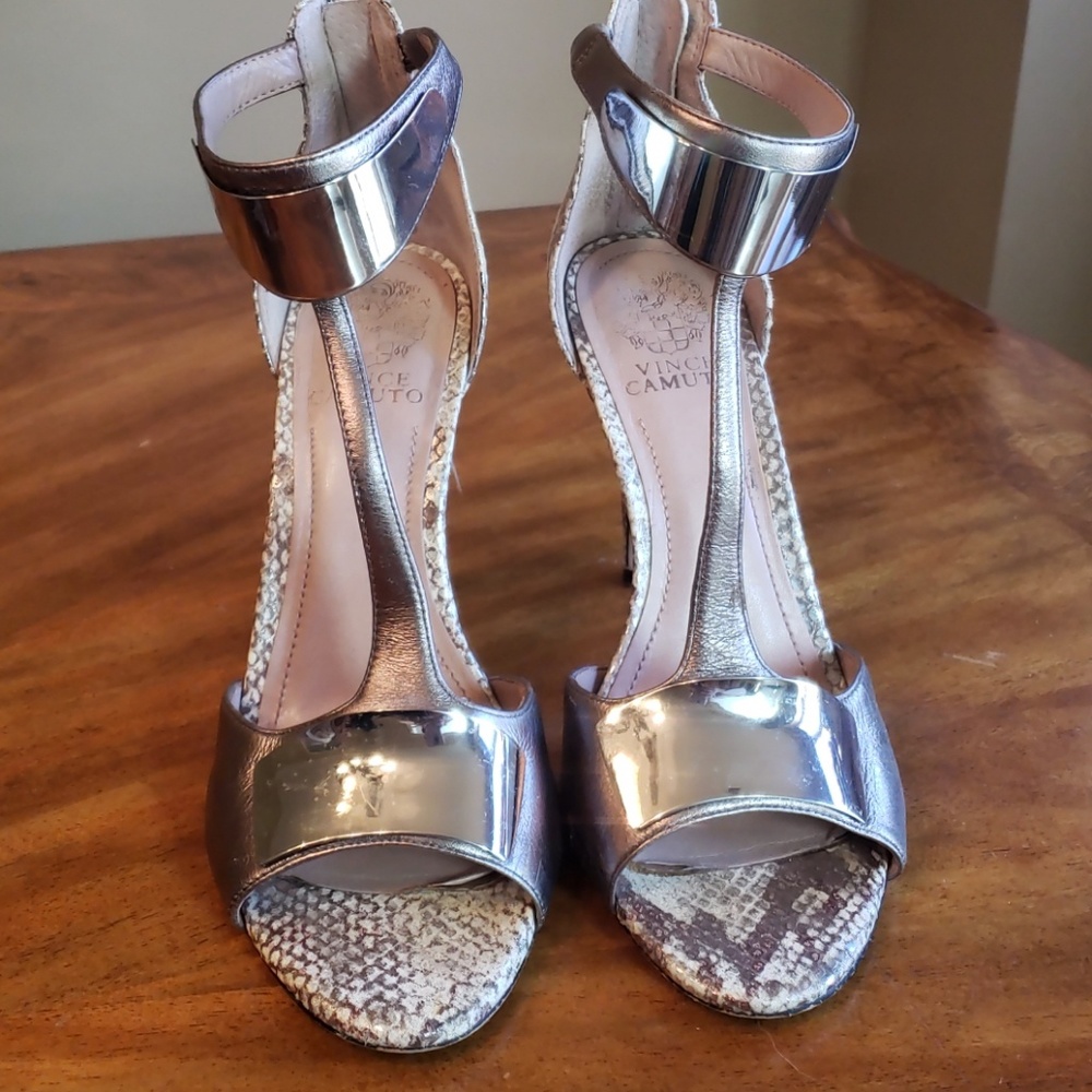 Vince Camuto heels size 8-8.5 (see description)